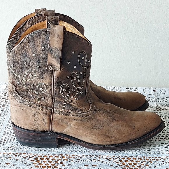 ISO MIZ MOOZ Women's Distressed Leather Studded Cowgirl Cozumel Western Boots - Picture 4 of 12